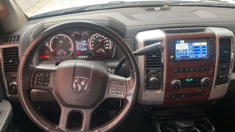 Dodge RAM Branco