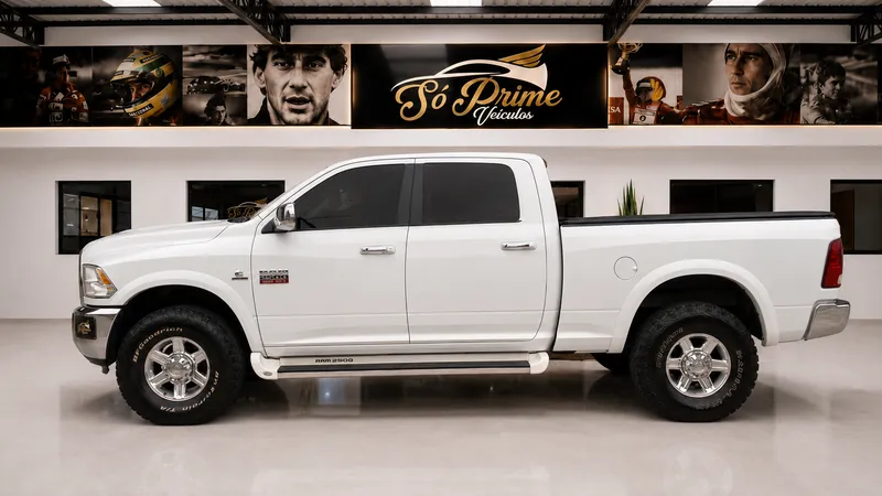 Dodge RAM Branco