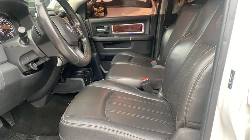 Dodge RAM Branco