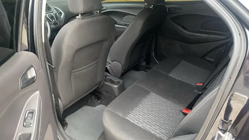 Ford Ka Hatch Preto