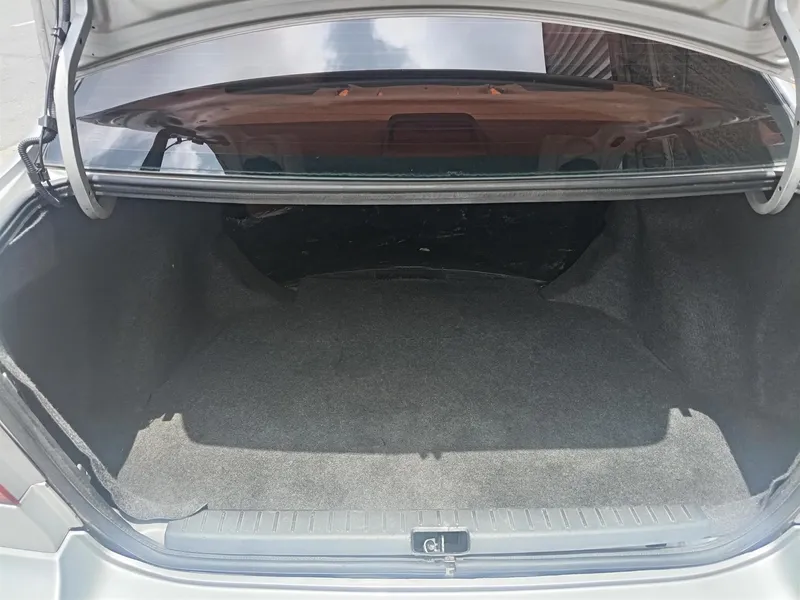 Toyota Corolla Prata