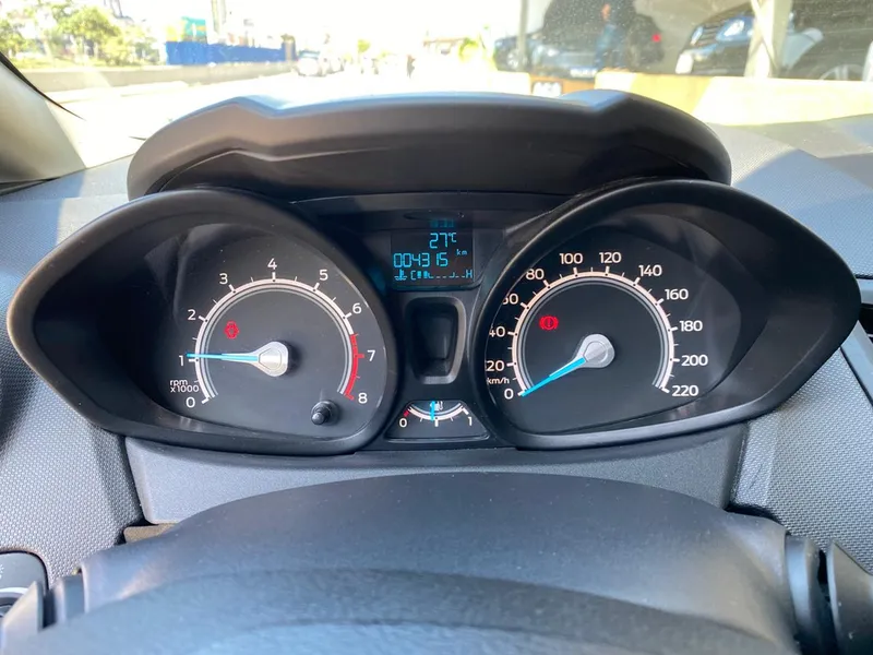 Ford New Fiesta Hatch Branco