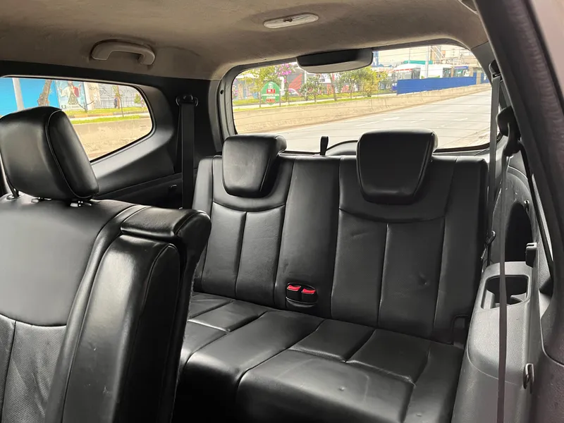 Nissan Livina Prata