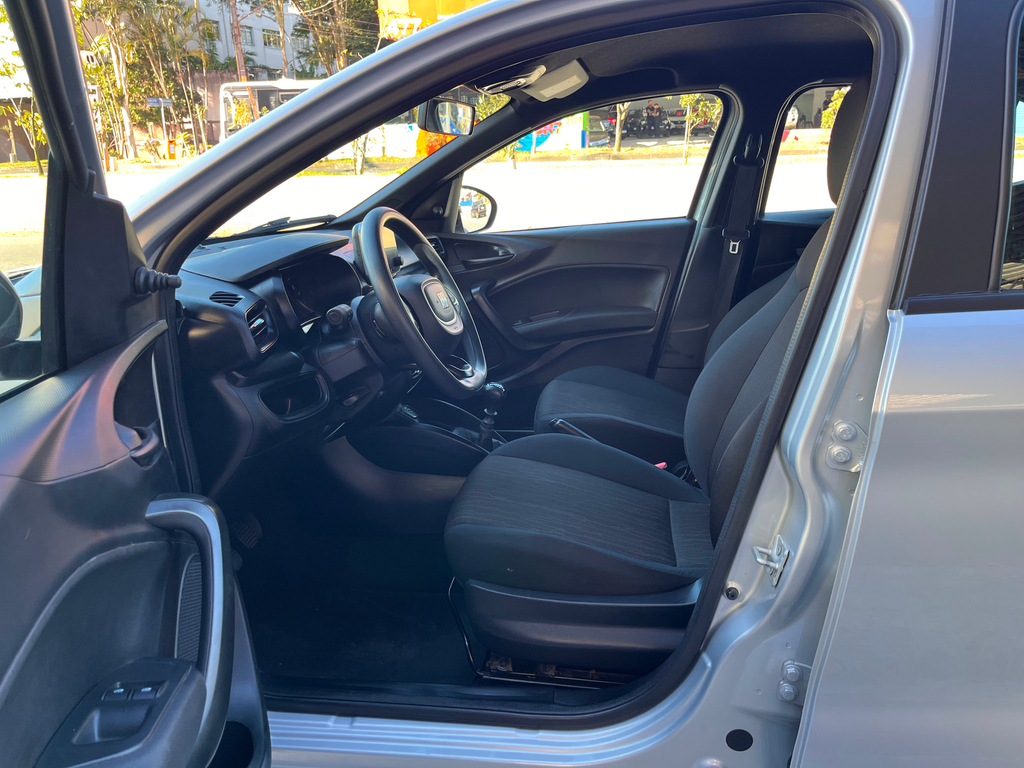 Fiat Argo Prata