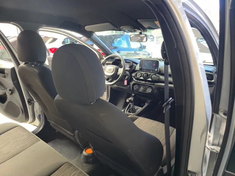 Fiat Argo Prata