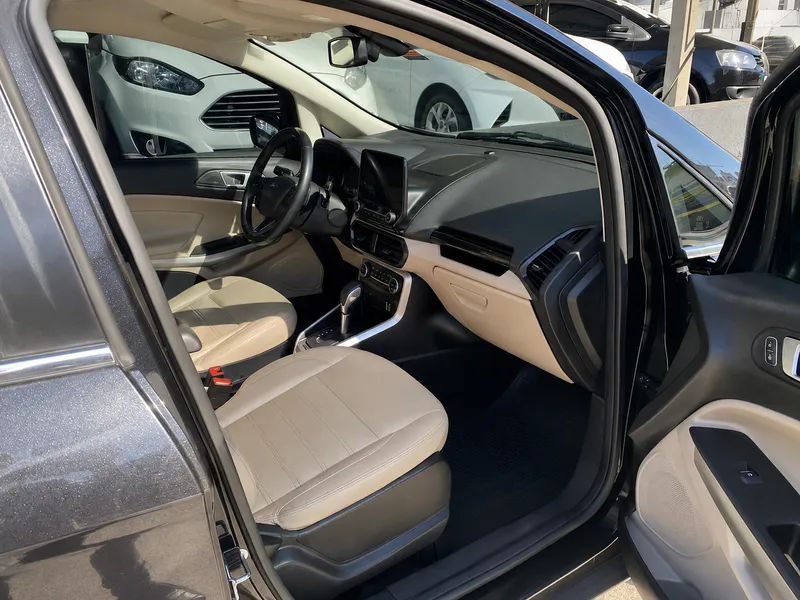 Ford EcoSport Preto