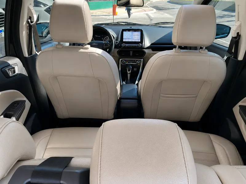 Ford EcoSport Preto