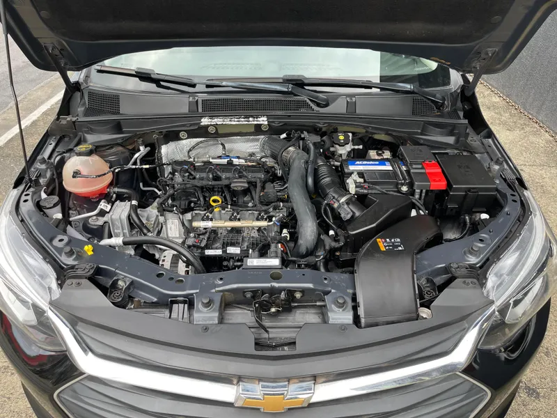 Chevrolet Onix Sedan Preto