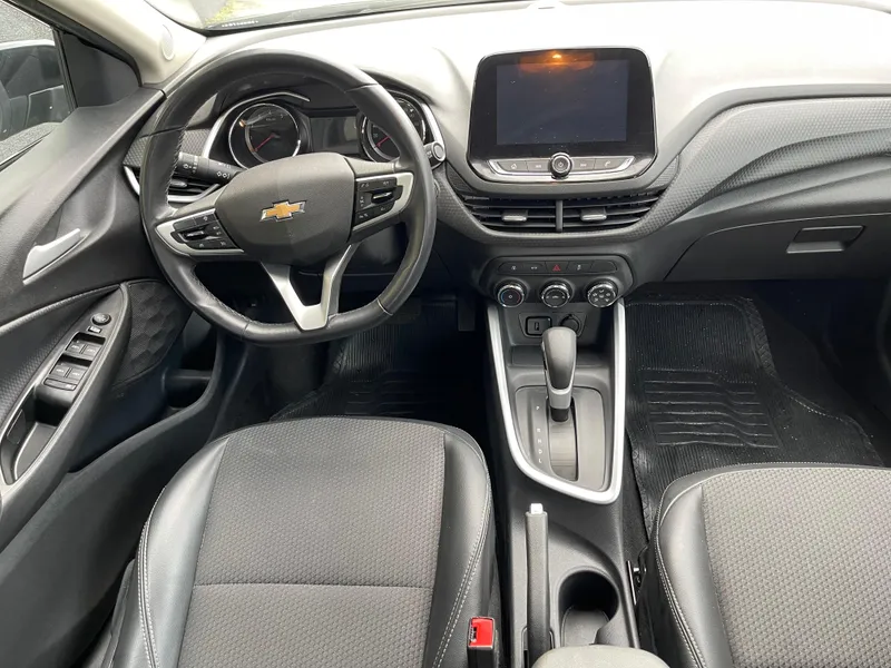 Chevrolet Onix Sedan Preto