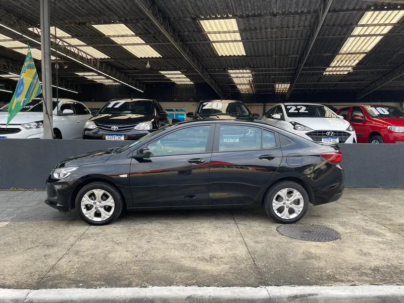 Chevrolet Onix Sedan Preto