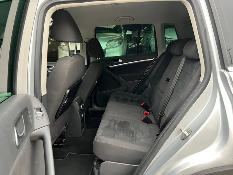 Volkswagen Tiguan Prata