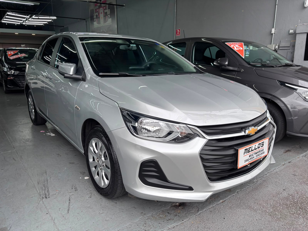 Chevrolet Onix Sedan Prata