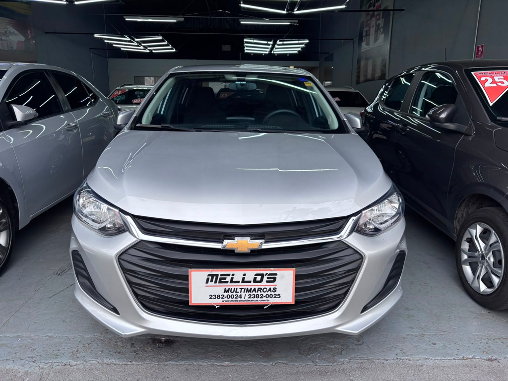 Chevrolet Onix Sedan Prata
