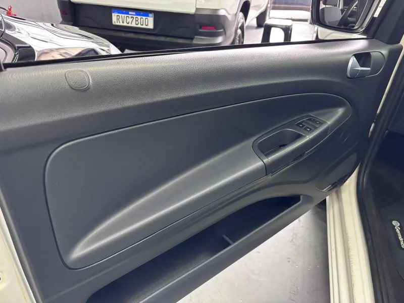 Volkswagen Saveiro Branco
