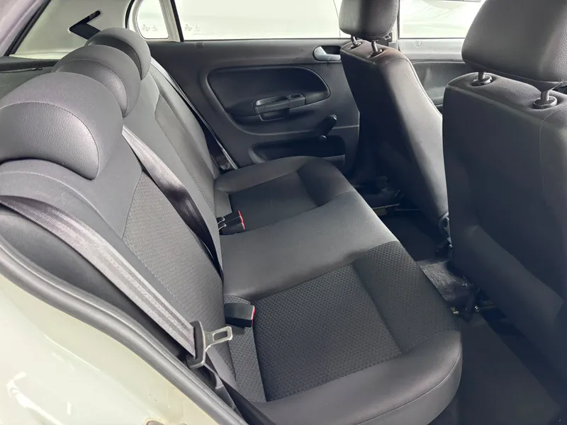 Volkswagen Gol Branco