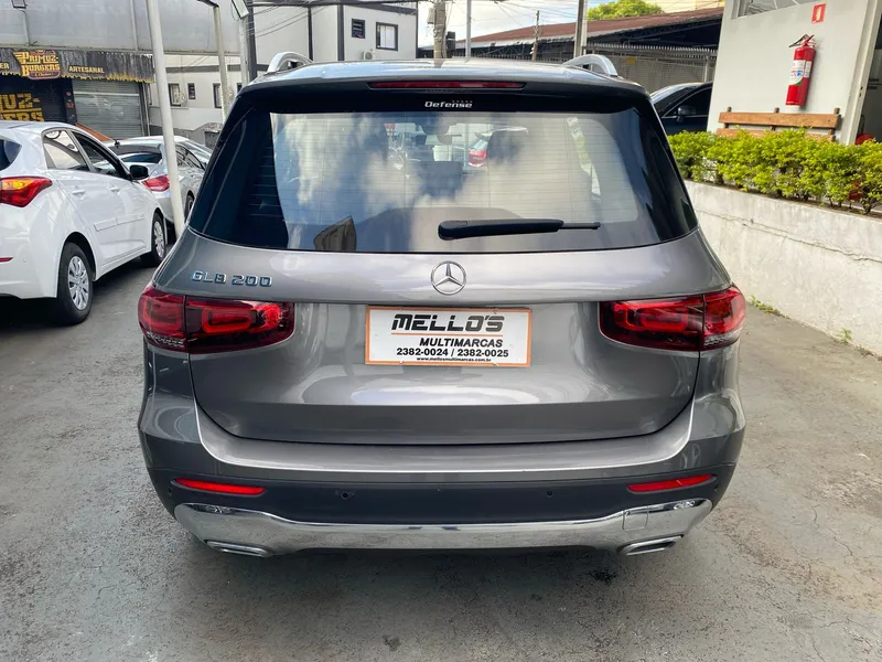Mercedes Benz GLB 200 Cinza