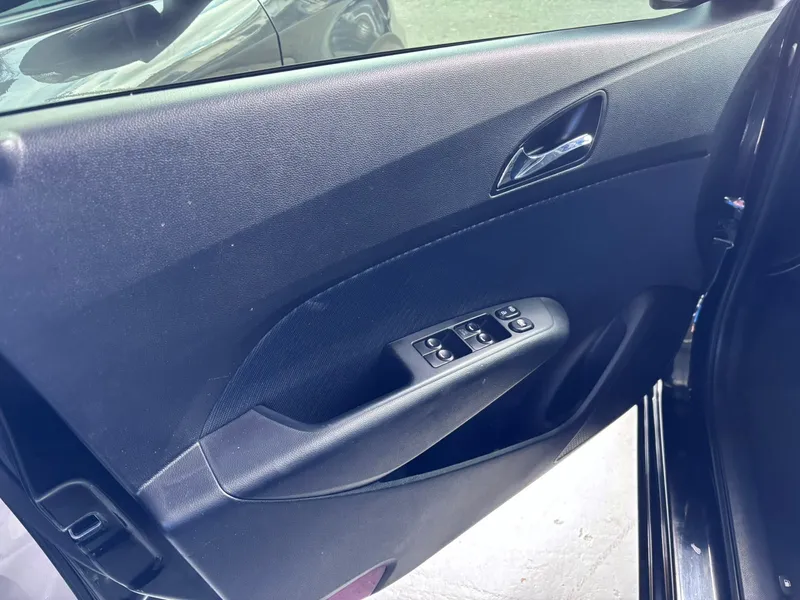 Hyundai HB20 Preto