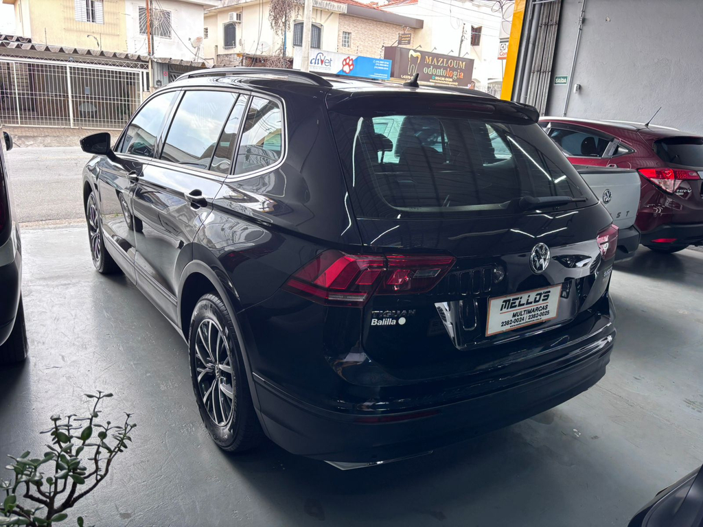 Volkswagen Tiguan Preto
