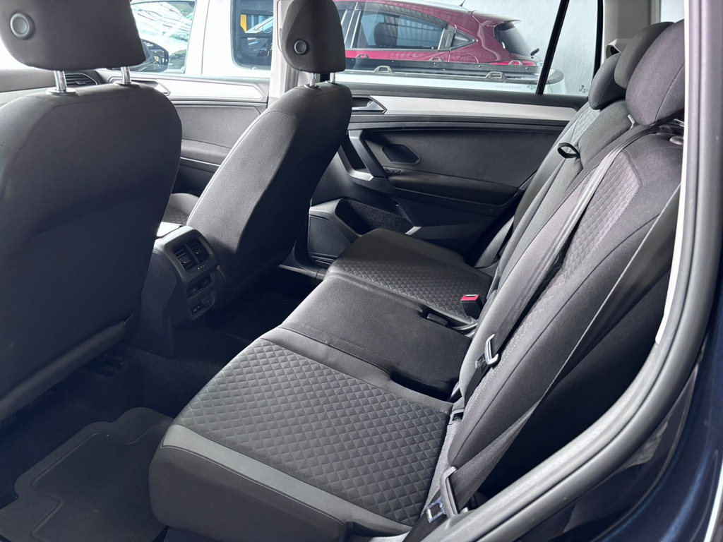 Volkswagen Tiguan Preto
