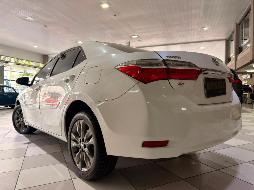 Toyota Corolla Branco