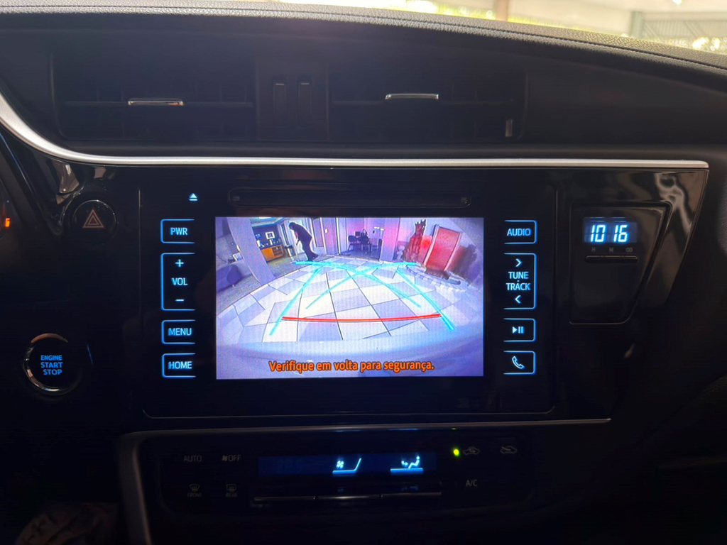 Toyota Corolla Branco