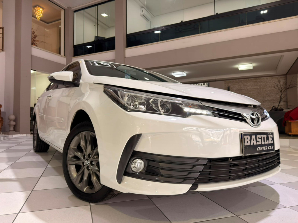Toyota Corolla Branco