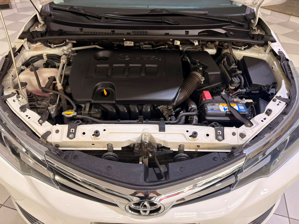 Toyota Corolla Branco