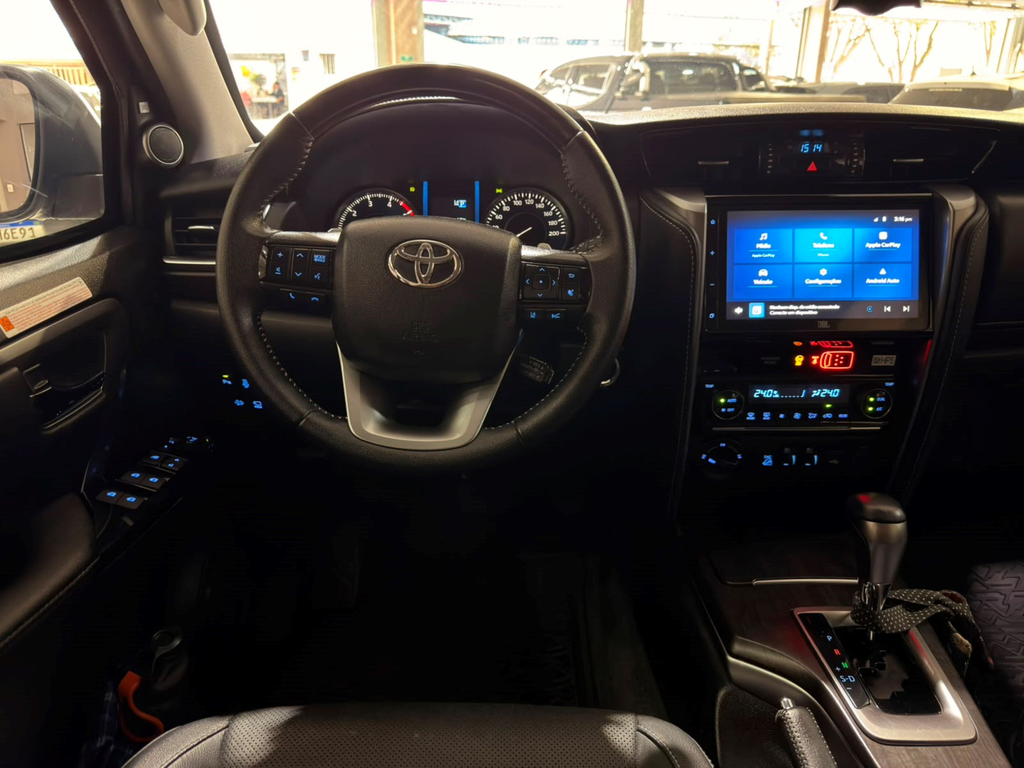 Toyota Hilux Prata
