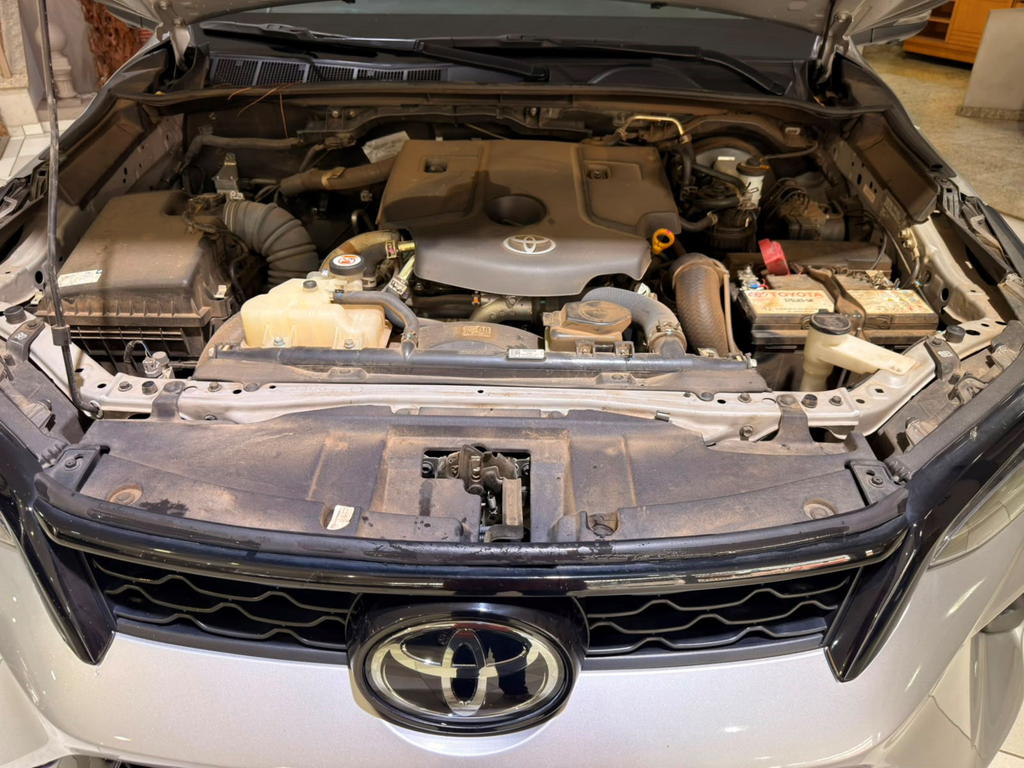 Toyota Hilux Prata