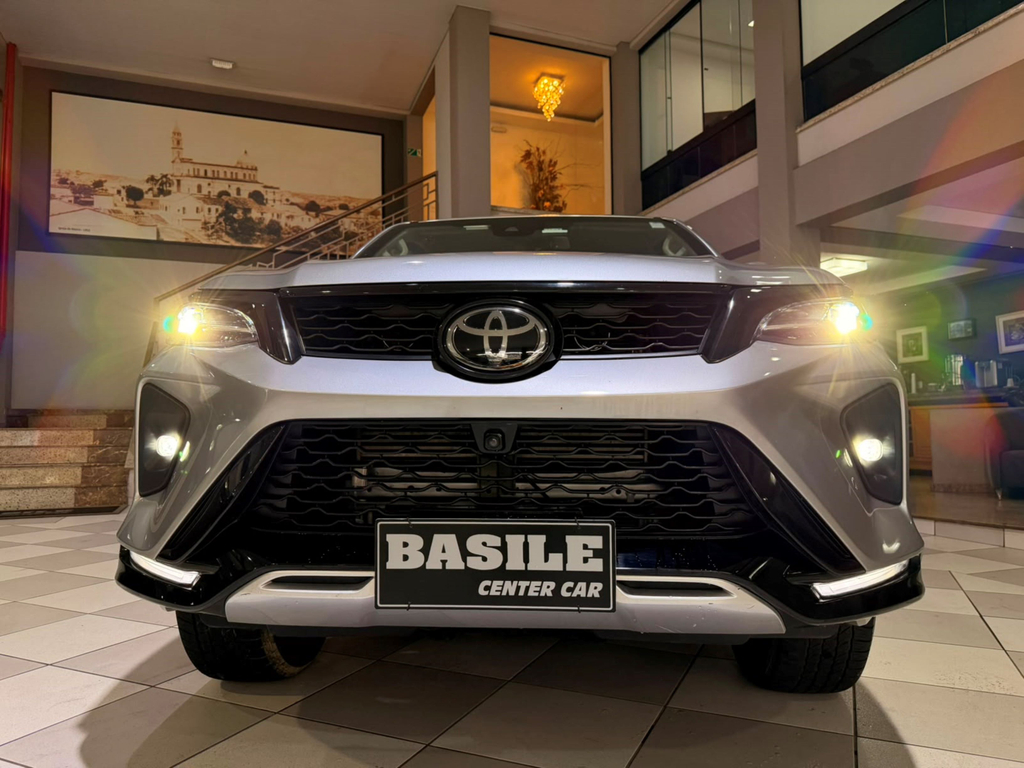 Toyota Hilux Prata
