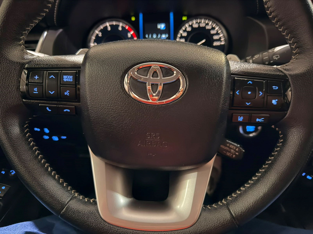 Toyota Hilux Prata