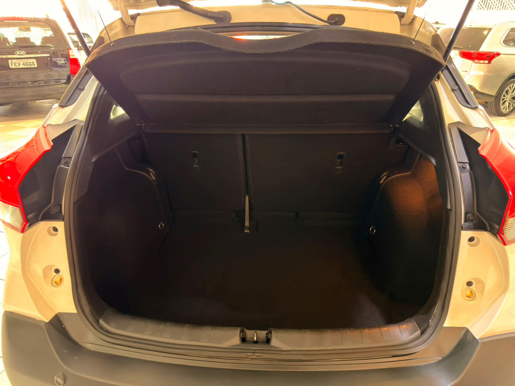 Nissan Kicks Branco