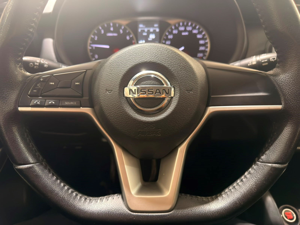 Nissan Kicks Branco