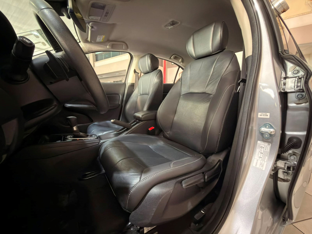 Honda City Prata
