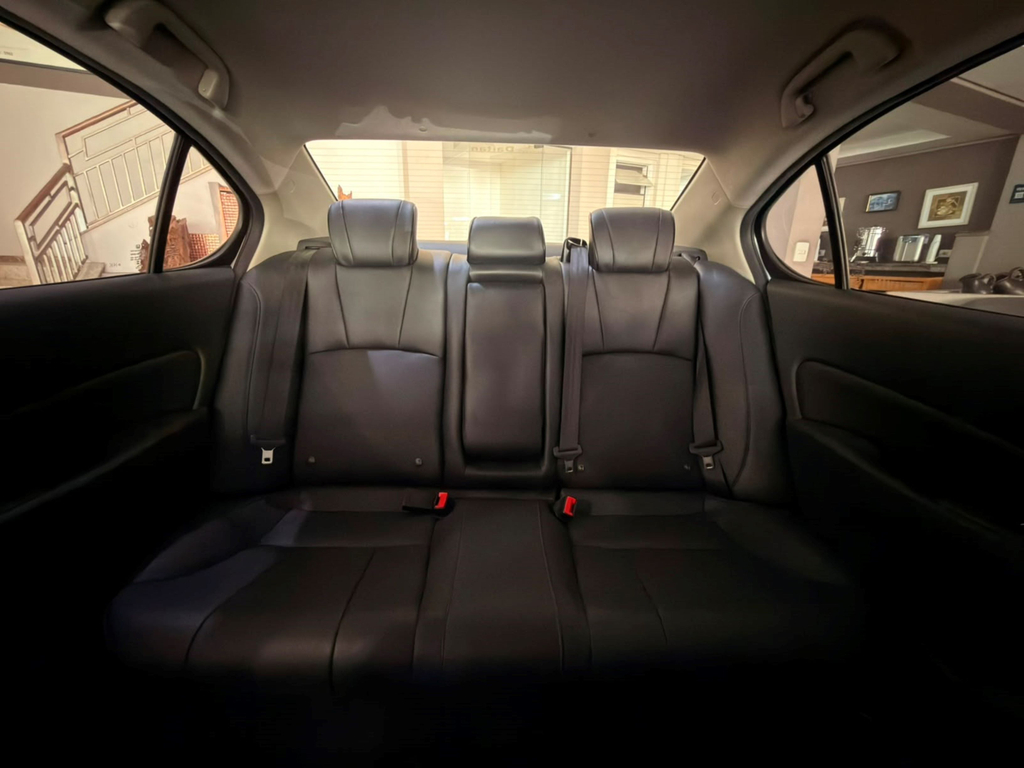 Honda City Prata