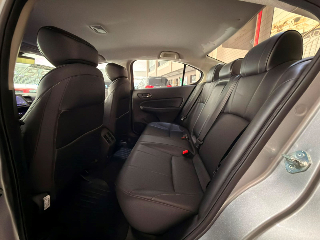 Honda City Prata
