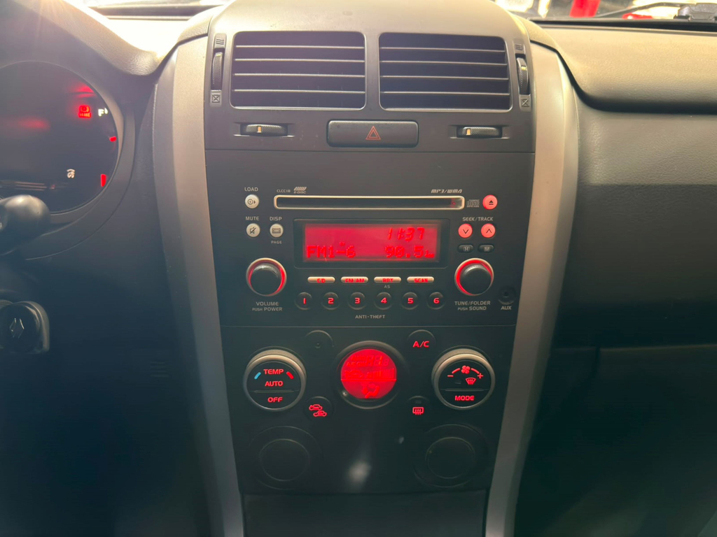 Suzuki Grand Vitara Prata