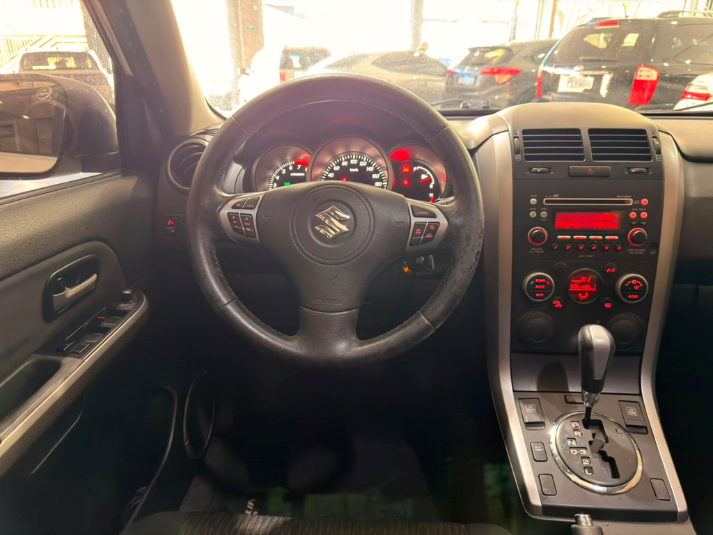 Suzuki Grand Vitara Prata