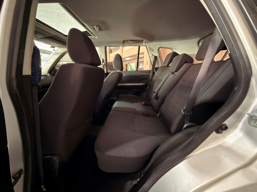 Suzuki Grand Vitara Prata