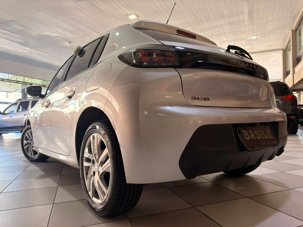 Peugeot 208 Prata
