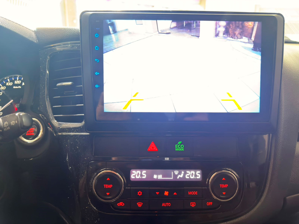 Mitsubishi Outlander Prata