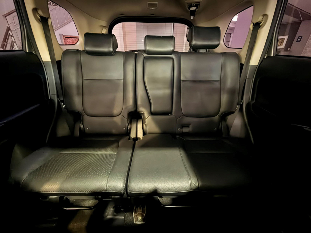 Mitsubishi Outlander Prata