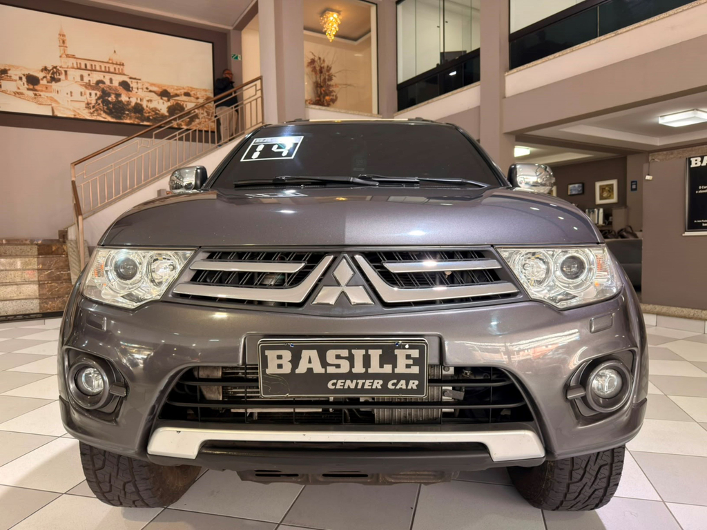 Mitsubishi Pajero Dakar Cinza