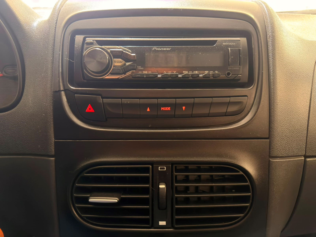 Fiat Strada Prata
