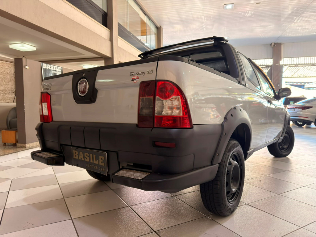 Fiat Strada Prata