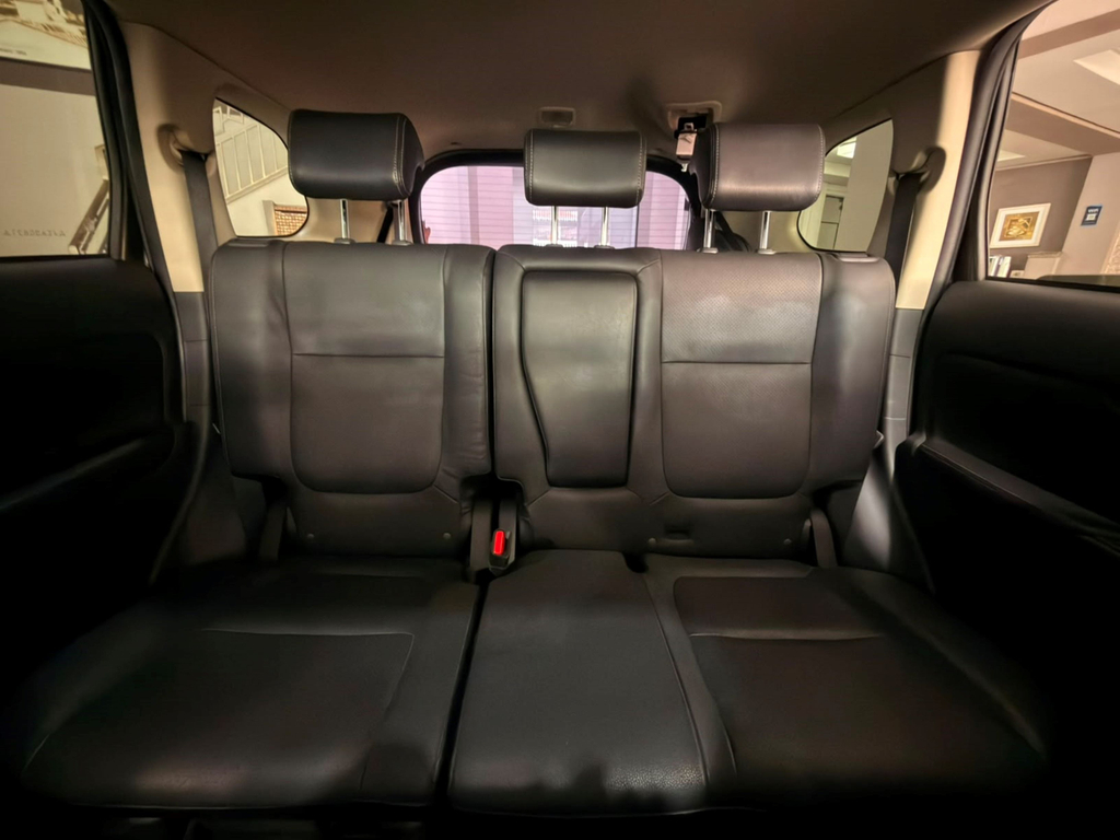 Mitsubishi Outlander Marrom