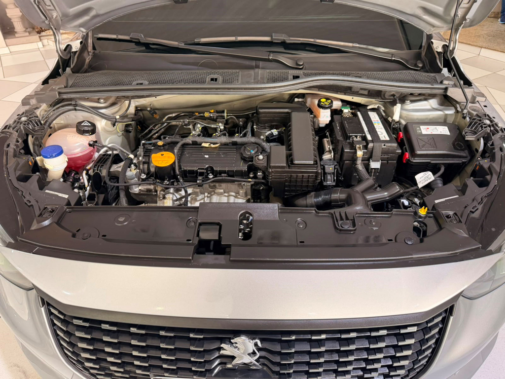 Peugeot 208 Cinza