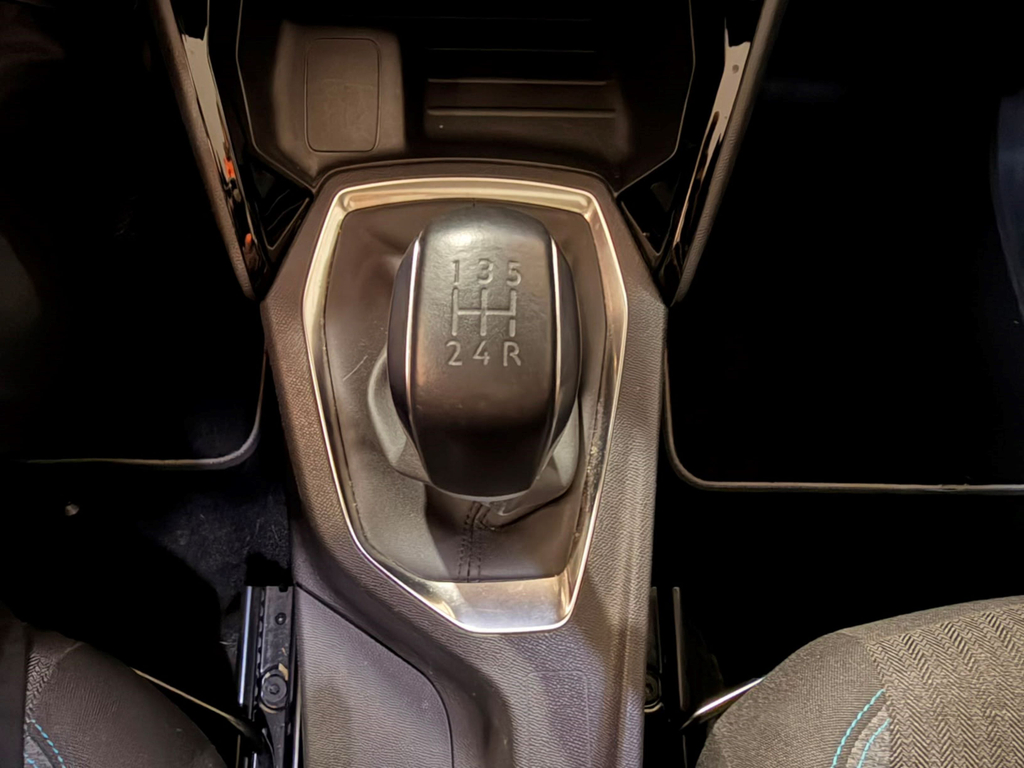 Peugeot 208 Cinza