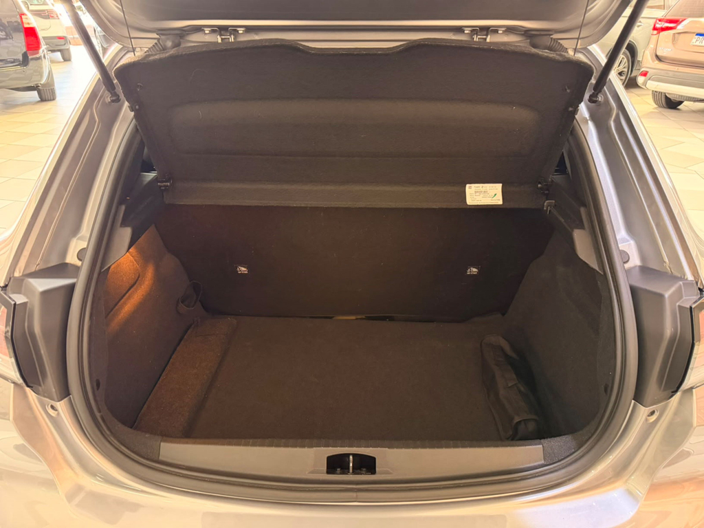 Peugeot 208 Cinza
