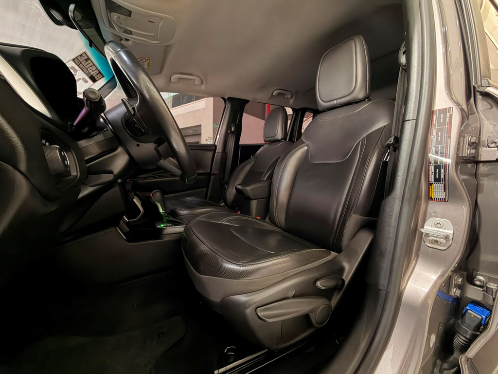 Jeep Renegade Cinza